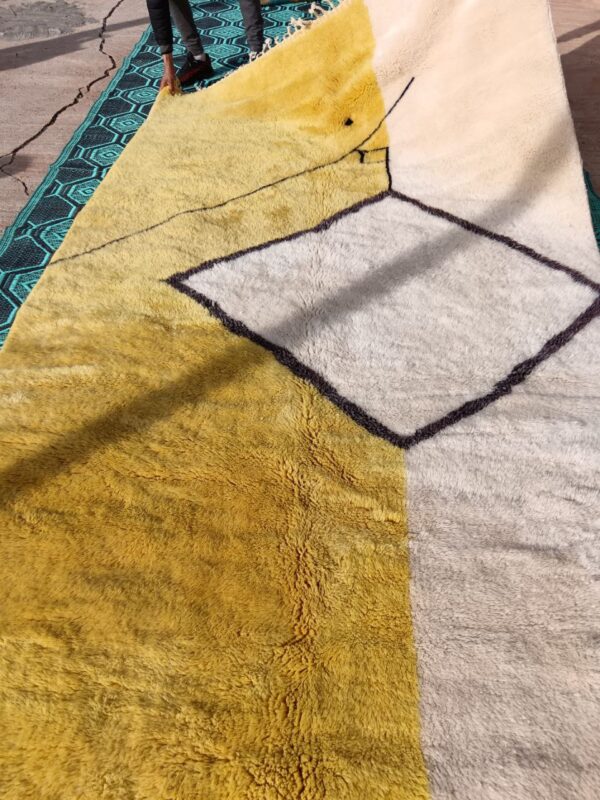 Handmade modern yellow rug beni Mrirt Moroccan - Image 3