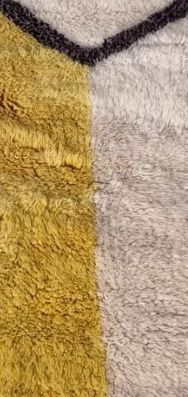 Handmade modern yellow rug beni Mrirt Moroccan - Image 6